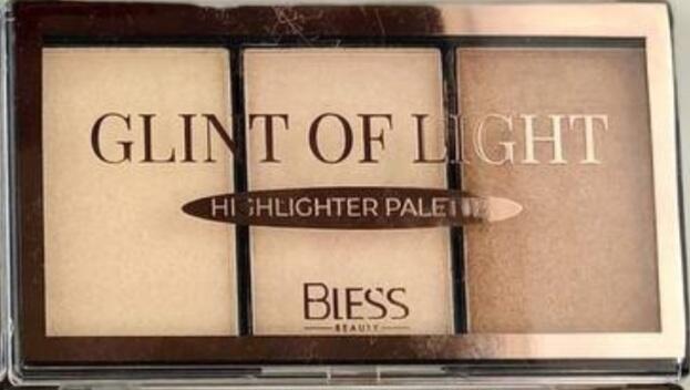 Bless cosmetics Хайлайтер трио GLINT OF LIGHT № 02 6шт / уп